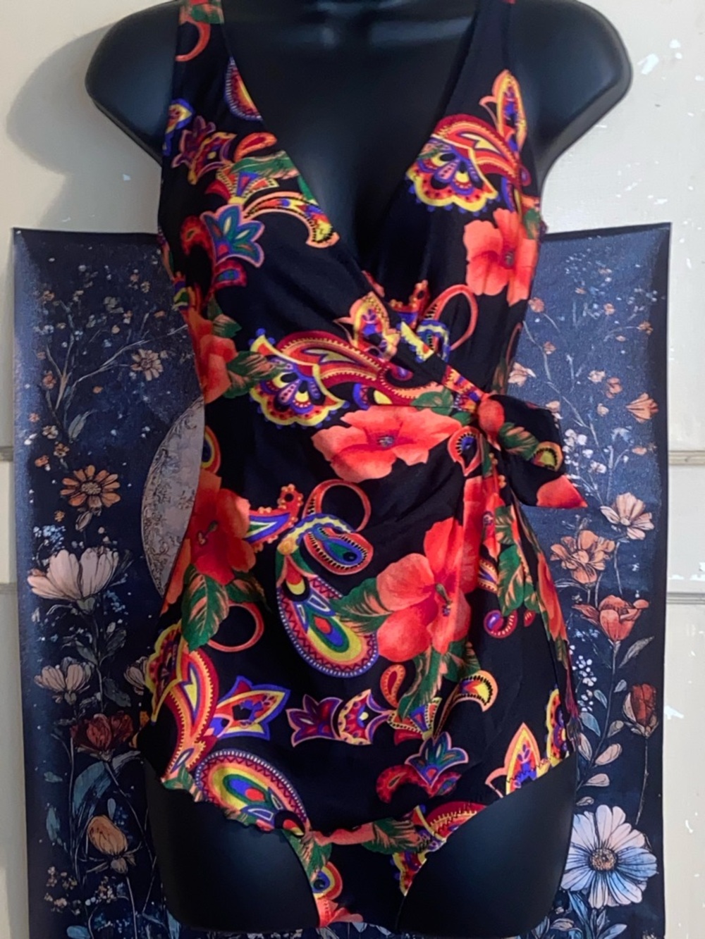 STUNNING PAISLEY ONE PIECE Floral Swimsuit Vintage Jan Marie Red & Black
